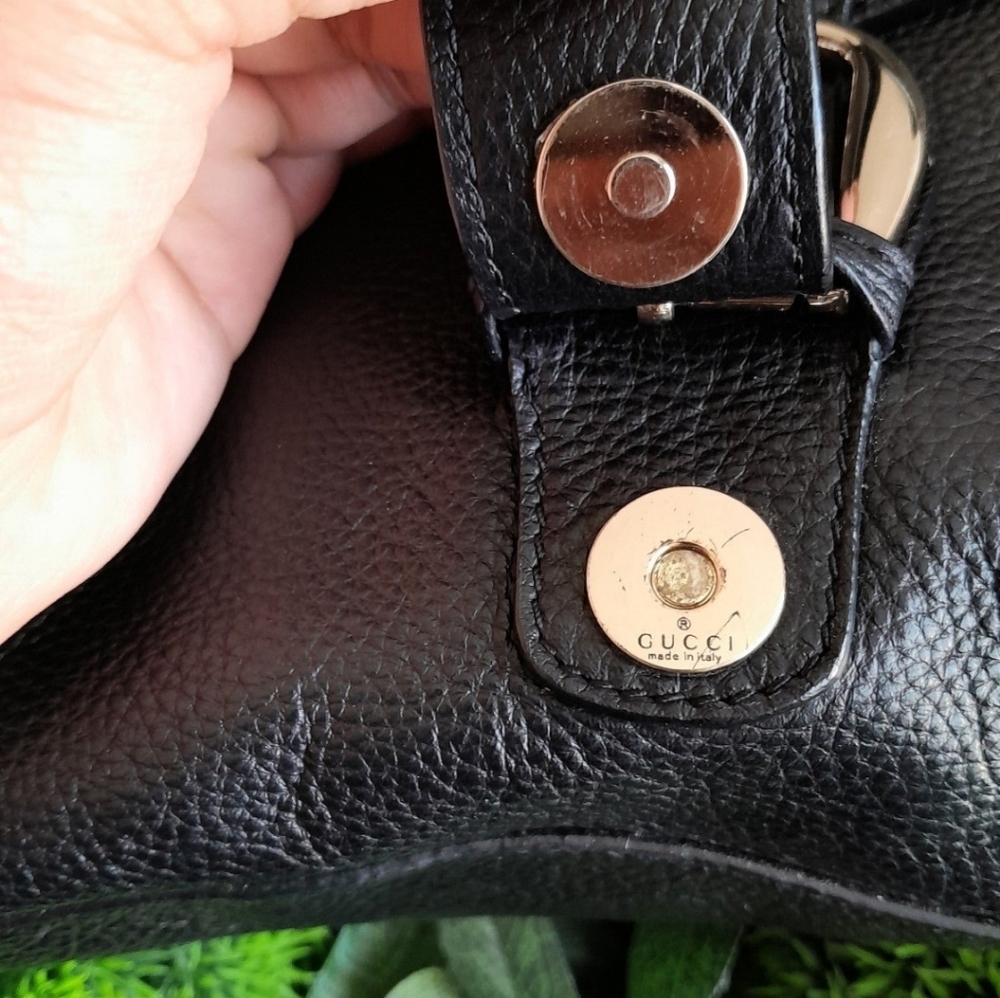 GUCCI PURSE ๐ฏ% Authentic - Picture 4 of 12